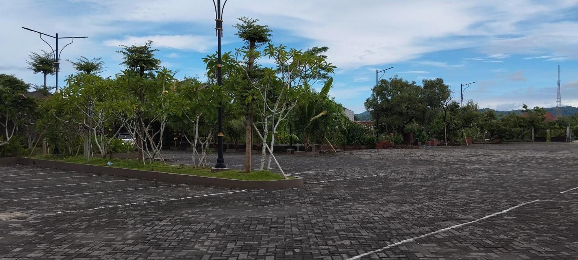 Grand Kolopaking Hotel Kebumen Exteriör bild